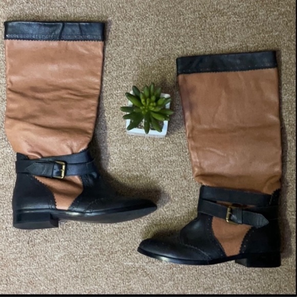 Cynthia Vincent Leather Color Block Tan Black Boots 7 - Picture 2 of 8